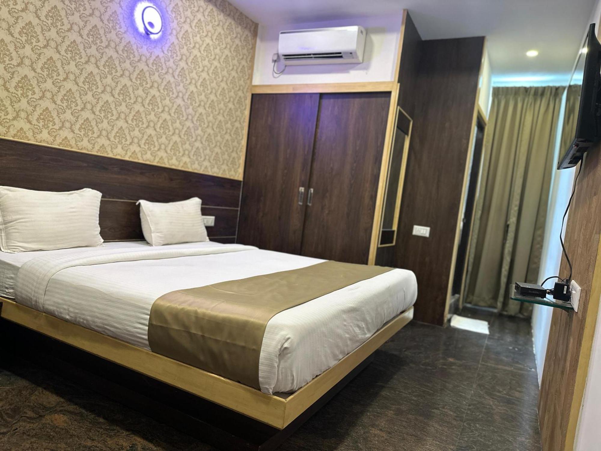 Hotel Classio Koramagala Bangalore Exterior photo